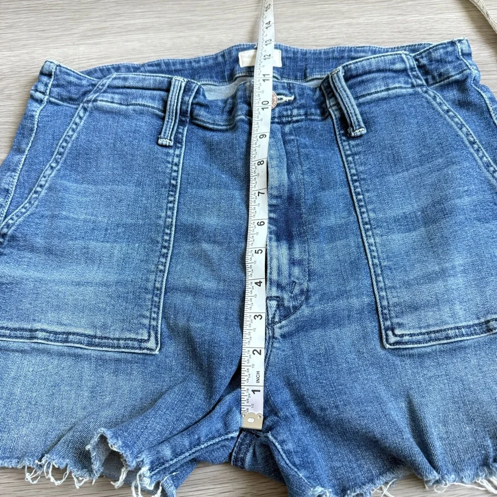 MOTHER Shaker Chop Short – Groovin’ Wash | Size 31 - Picture 9 of 11